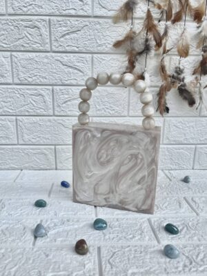 Haley Resin Clutch