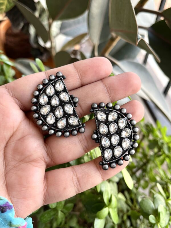 Pihu Earrings