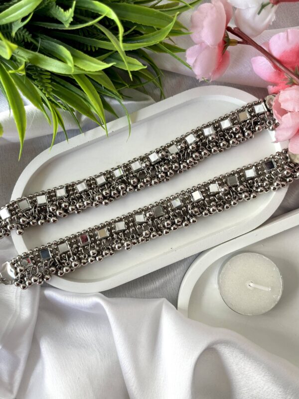 Jhanan Anklets Silver Design 2