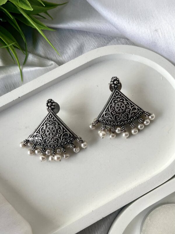 Prakriti Earrings