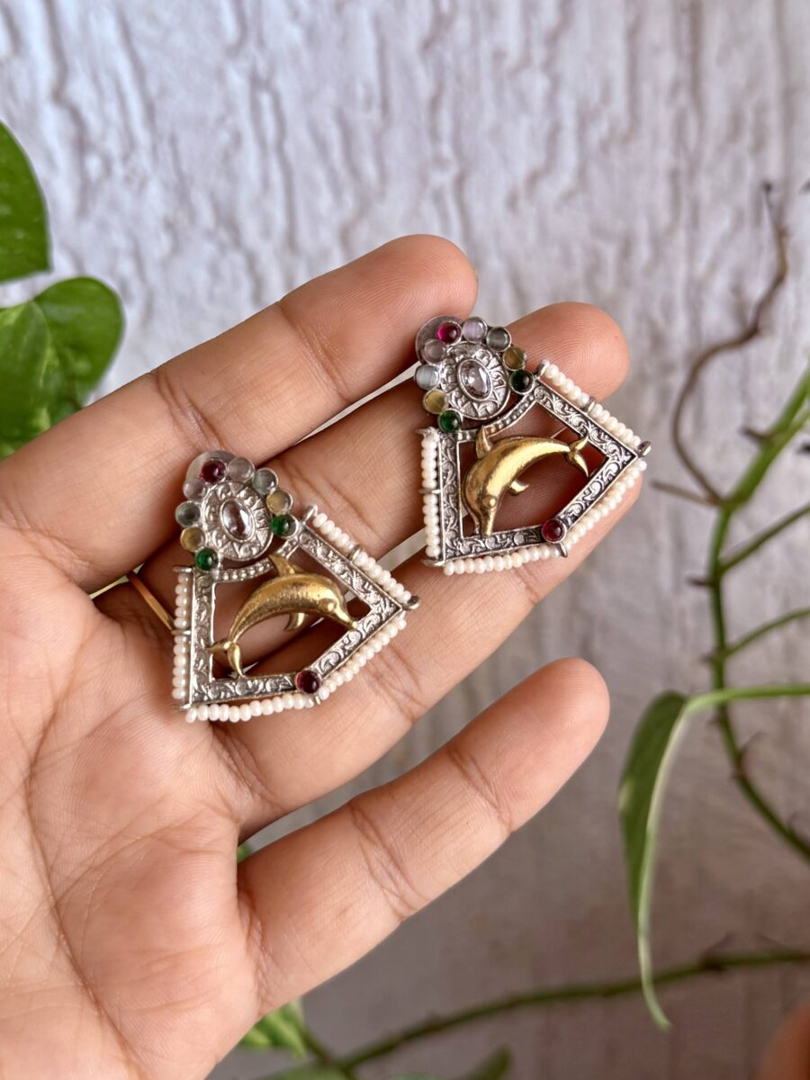 Janhvi Earrings